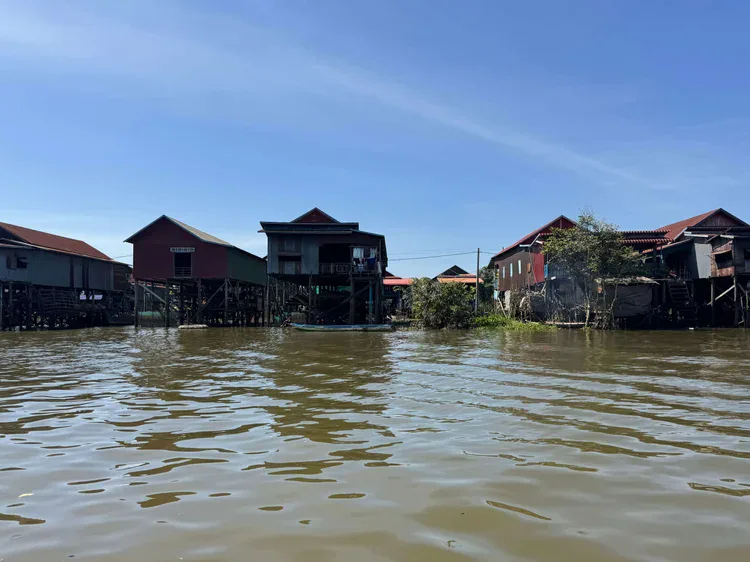 Siem Reap houses on stilts over the water