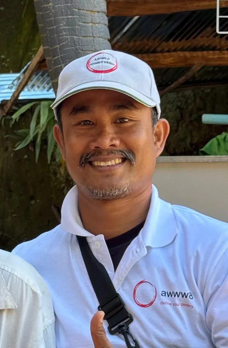 Phok Makara, Khmer boxing instructor
